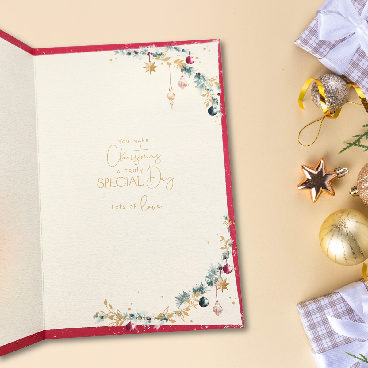 Mummy Christmas Card - Me To You Bear With Gifts