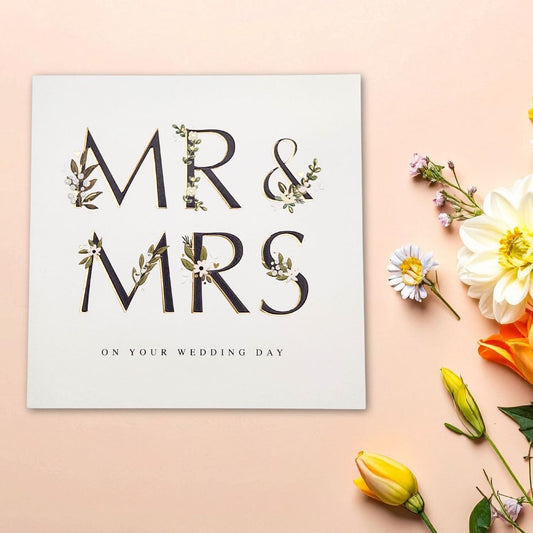 Wedding Day Card - Mr & Mrs Botanical Text