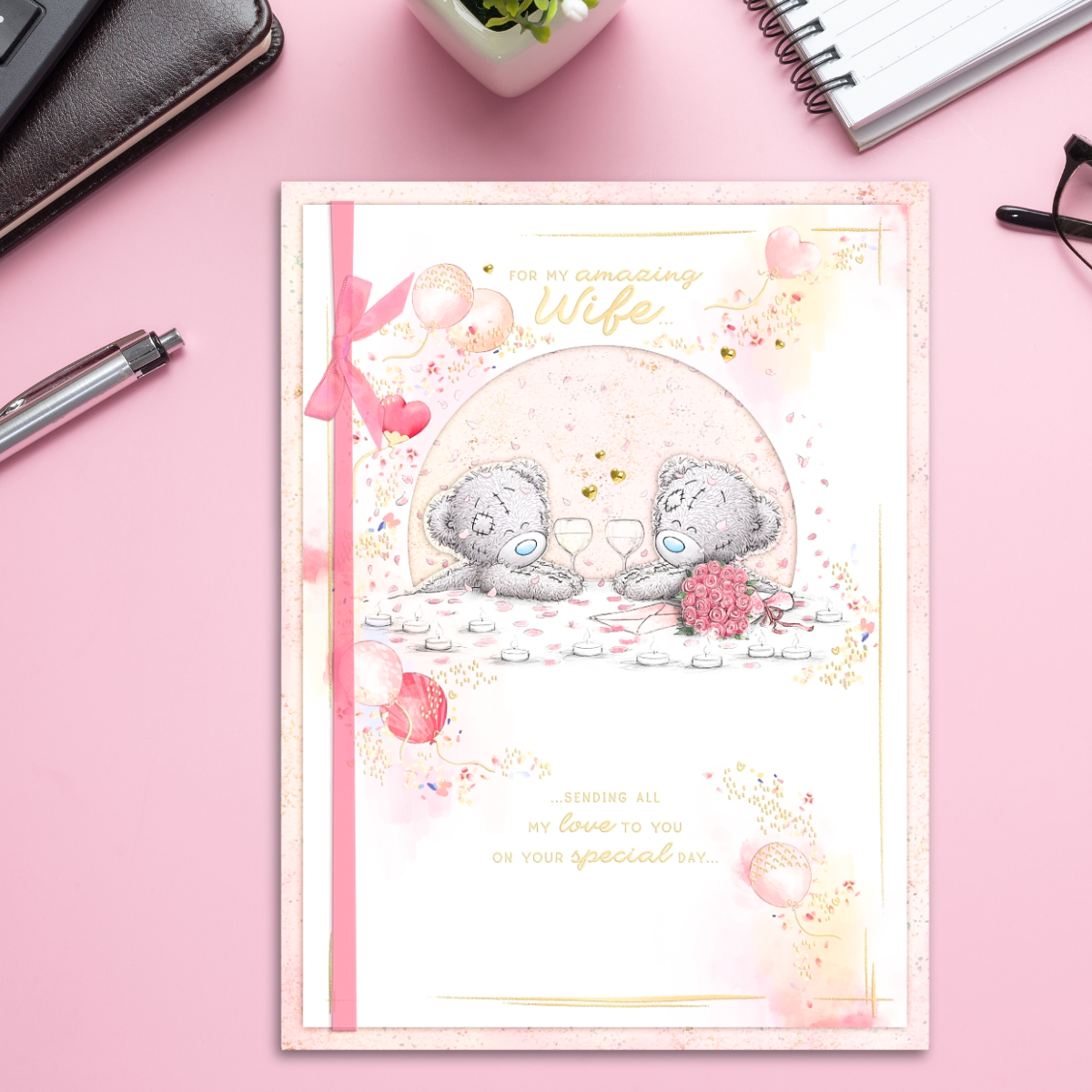 Wife Boxed Birthday Card - Me To You Bears Roses & Balloons