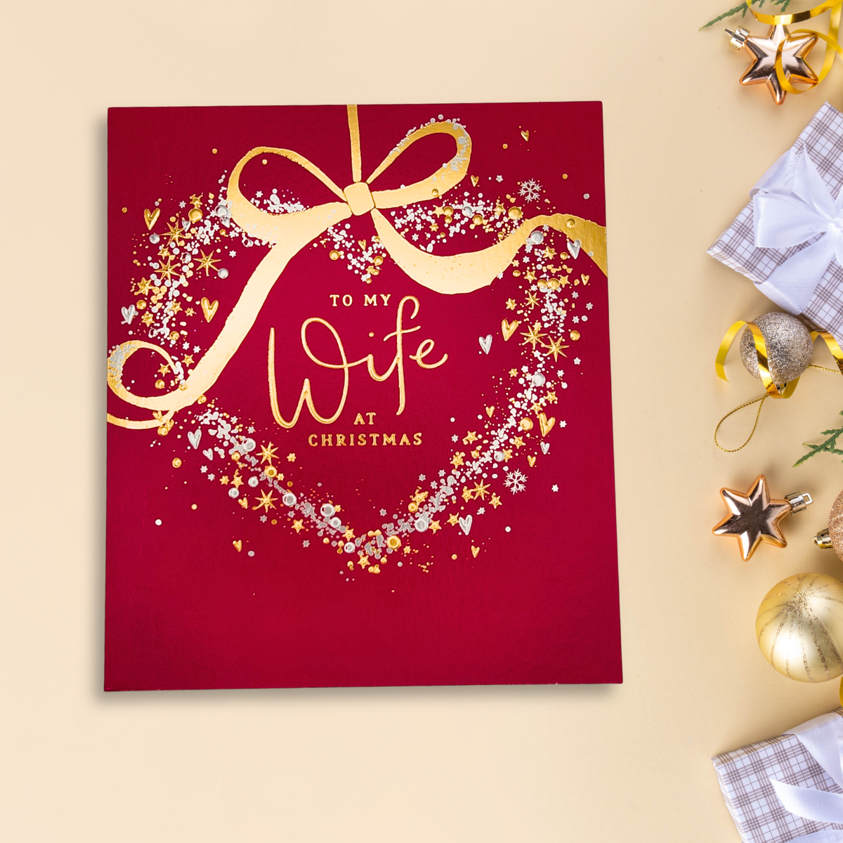 Wife Christmas Card - Heart Wreath Sparkle
