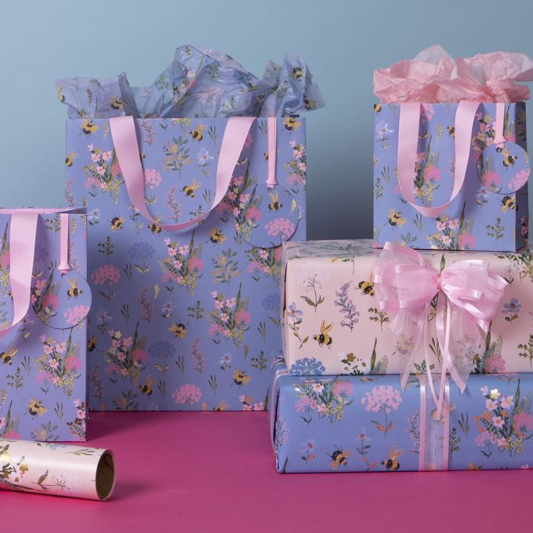 Lifestyle image with matching wrap and bows