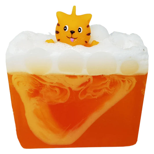 Bomb Cosmetics glycerin soap slice with Sweet Orange & Mandarin essential oils. Orange lower layer, topped with white and then a kitty on the top! Vegan friendly.